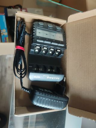 Cargador techno line BC700
