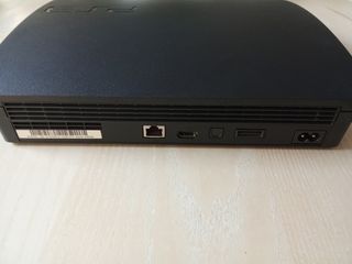 PS3 Slim (PlayStation 3) negra