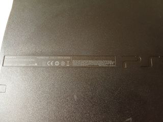 PS3 Slim (PlayStation 3) negra