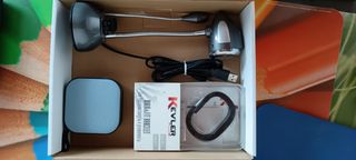 Webcam + Cuffie + Speaker