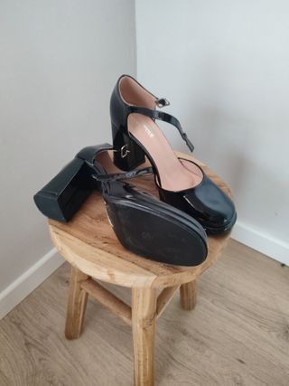 Zapatos negros tacón alto