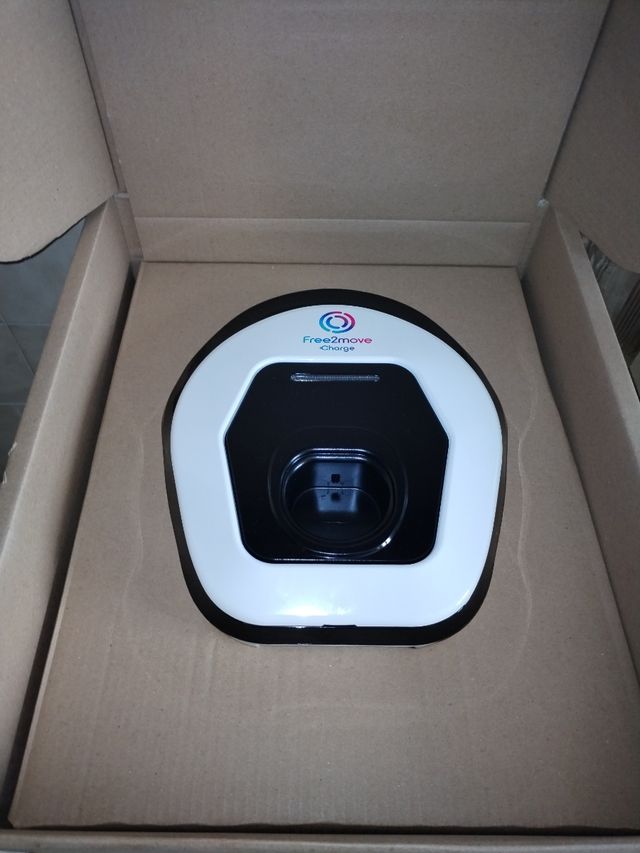 EasyWallbox (sin estrenar)