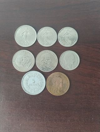 monedas diferentes países y años .