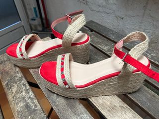 Sandalias cuña rojas - talla 38