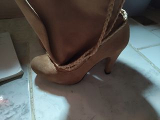 Botines beige Stradivarius