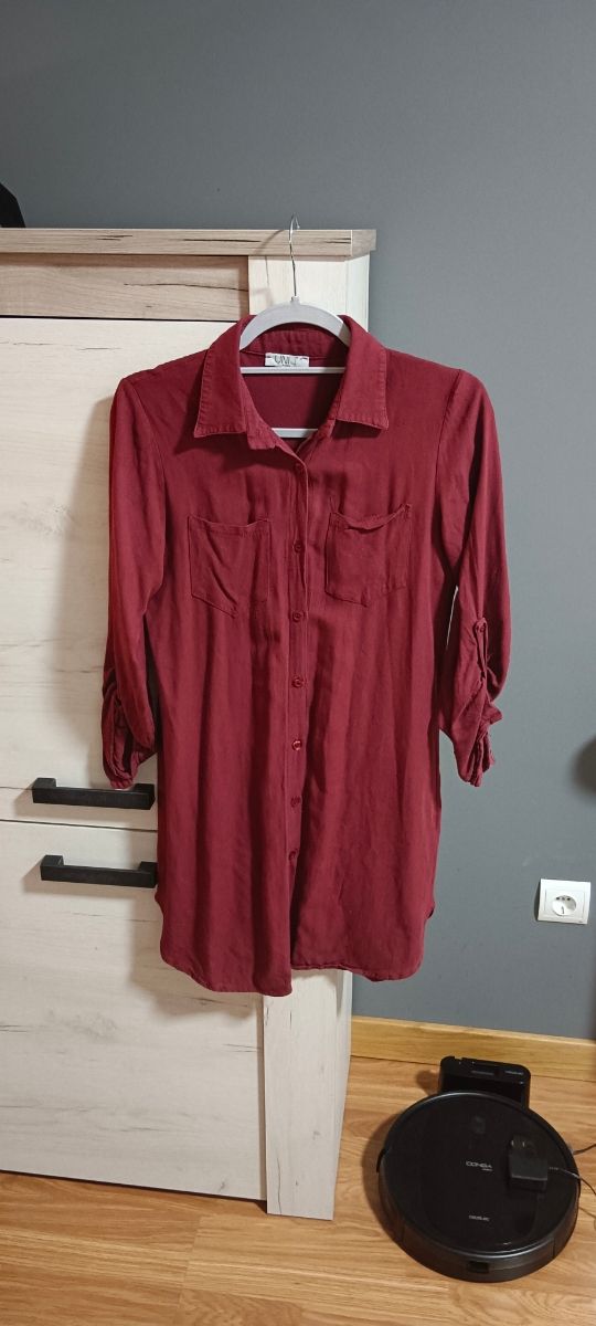 Vestido camisero burdeos