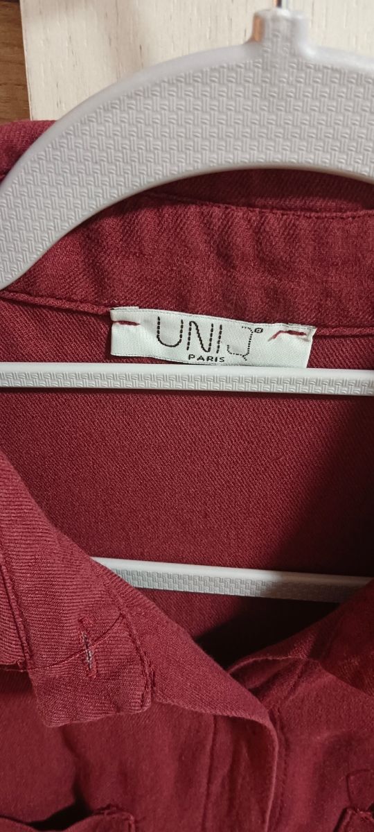 Vestido camisero burdeos