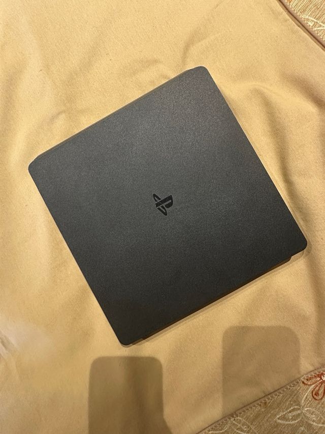 PS4 (PlayStation 4) negra -  Slim  500Gb