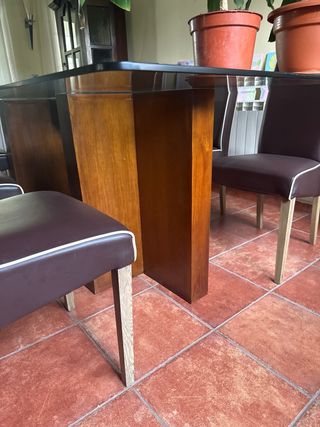Mesa cristal madera maciza y 6 sillas- Comedor