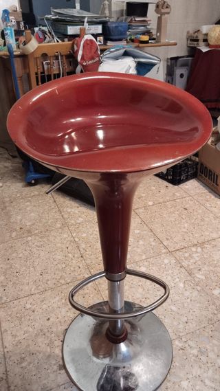 Taburetes rojos - 2 uds.  Regulables
