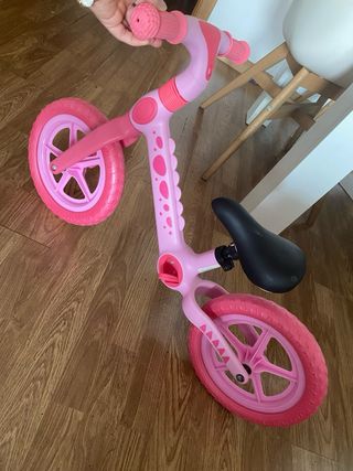 Bicicleta sin pedales niña rosa
