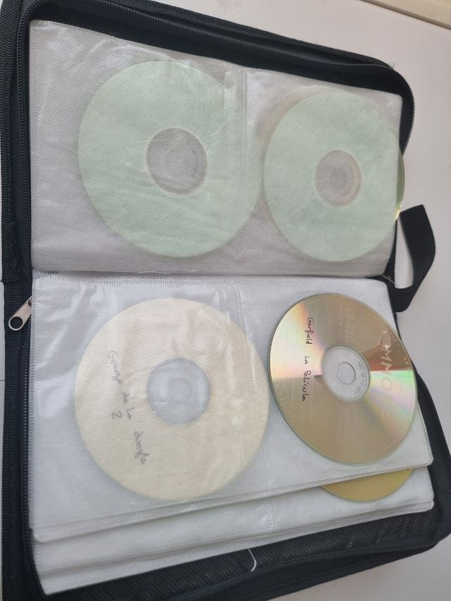 9 PortaCDs, de diversos modelos y capacidad