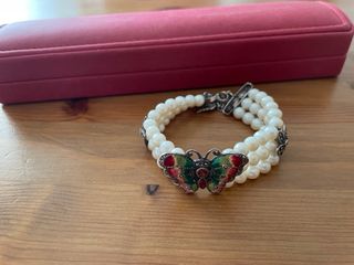 Pulsera perlas & mariposa