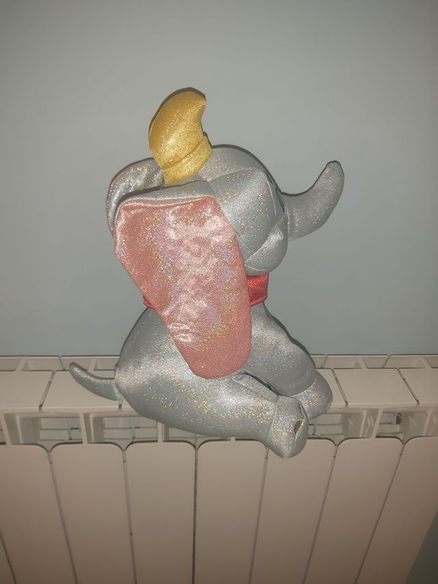 Peluche Dumbo glitter con sonido