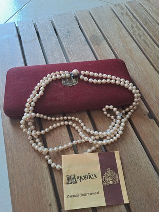  joyas dorado caja roja