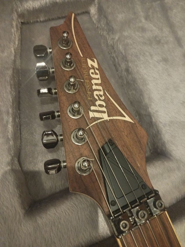 Guitarra eléctrica Ibanez Premium