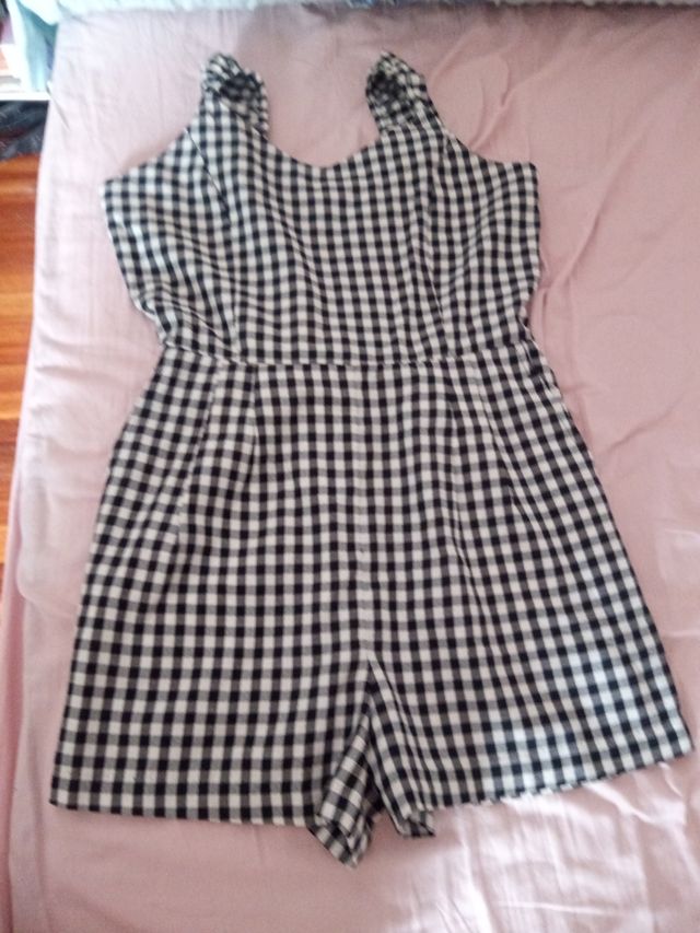 Peto corto Kiabi blanco y negro