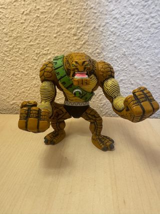 Figura Ben 10 Humungosaur