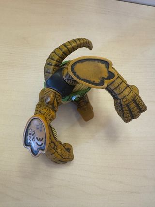 Figura Ben 10 Humungosaur