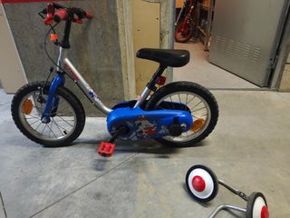 Bicicleta infantil.