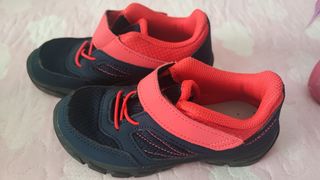 Zapatillas trekking velcro niño talla 30