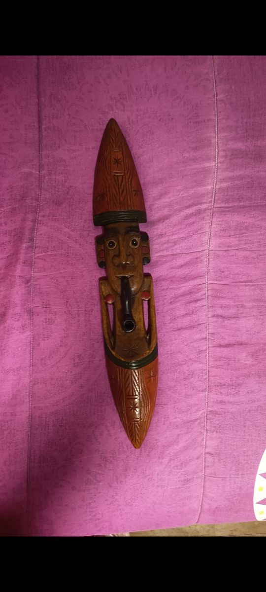 Máscara tallada - Figura decorativa