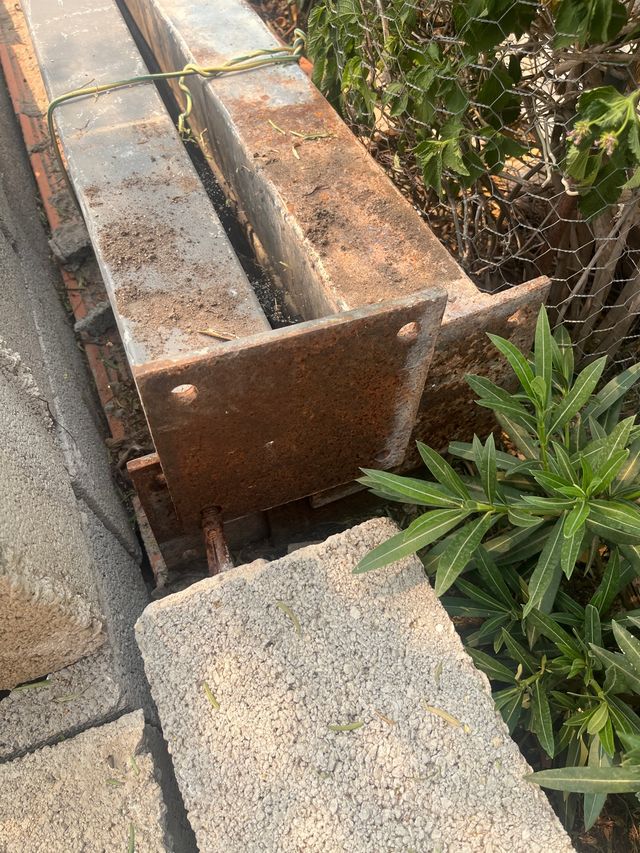 Pilares metálicos pérgola - 4