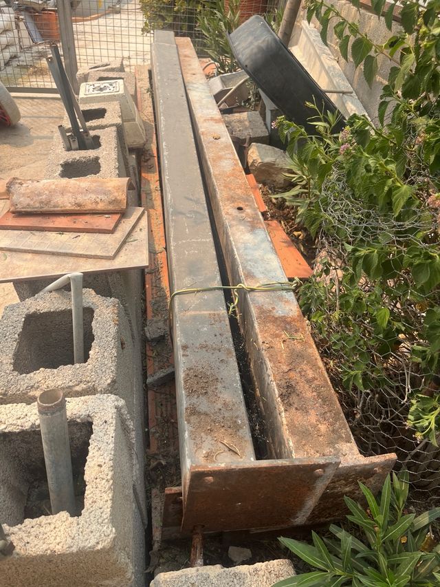 Pilares metálicos pérgola - 4