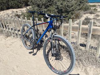 Bicicleta carbono megamo SLX, talla 20 