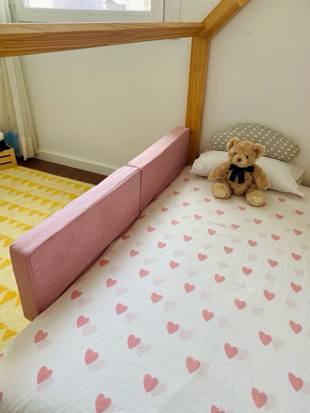 Cama infantil casita Montessori, incluye barrera