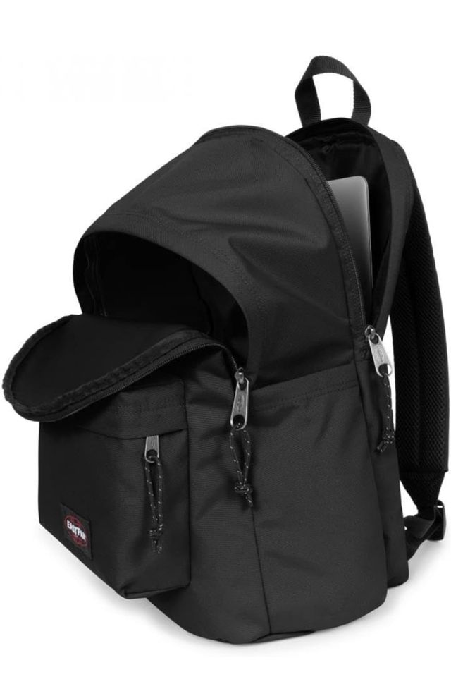 Mochila Eastpak negra XL EASTPAK Day Office