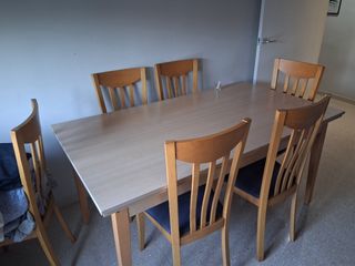 Mesa comedor + 6 sillas madera