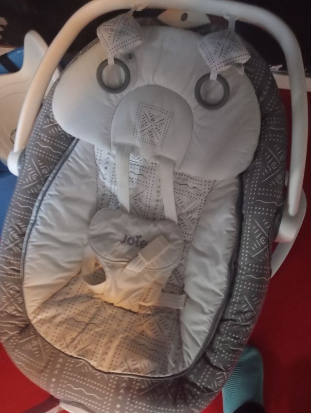 Silla mecedora bebé