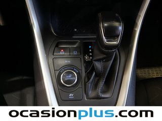 Toyota Rav4 2.5l hybrid Advance 4WD 163 kW (222 CV)