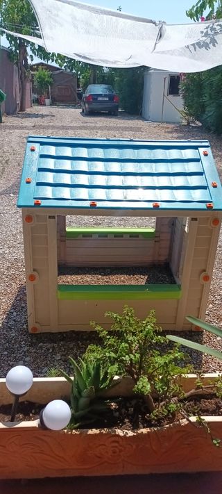 Casita infantil de plástico