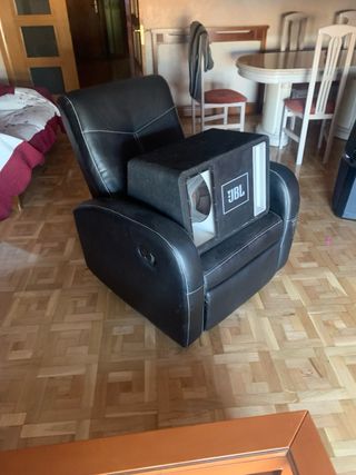 Subwoofer JBL - Graves potente