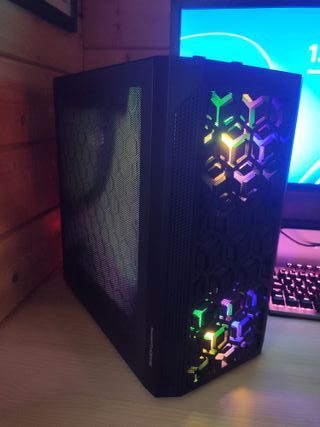 PC Gamer i5-8400 | 32GB RAM | RX570 | 1TB M.2 |W11