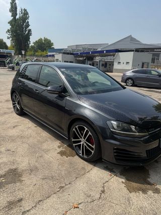 Volkswagen Golf 2014