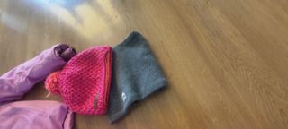 Chaqueta y pantalon esquiar niña 8 años y botas