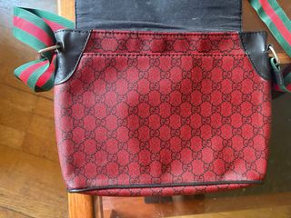 Bandolera Gucci roja y negra