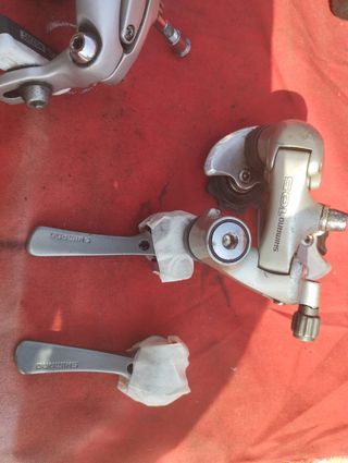 Grupo Shimano 105 sin bielas 
