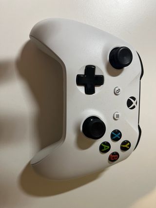 Xbox One S blanca - estado impecable