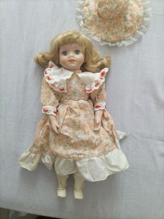 Muñeca porcelana antigua