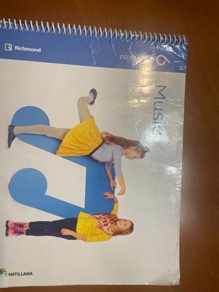 MUSIC 6 PRIMARY STUDENT'S BOOK + CD