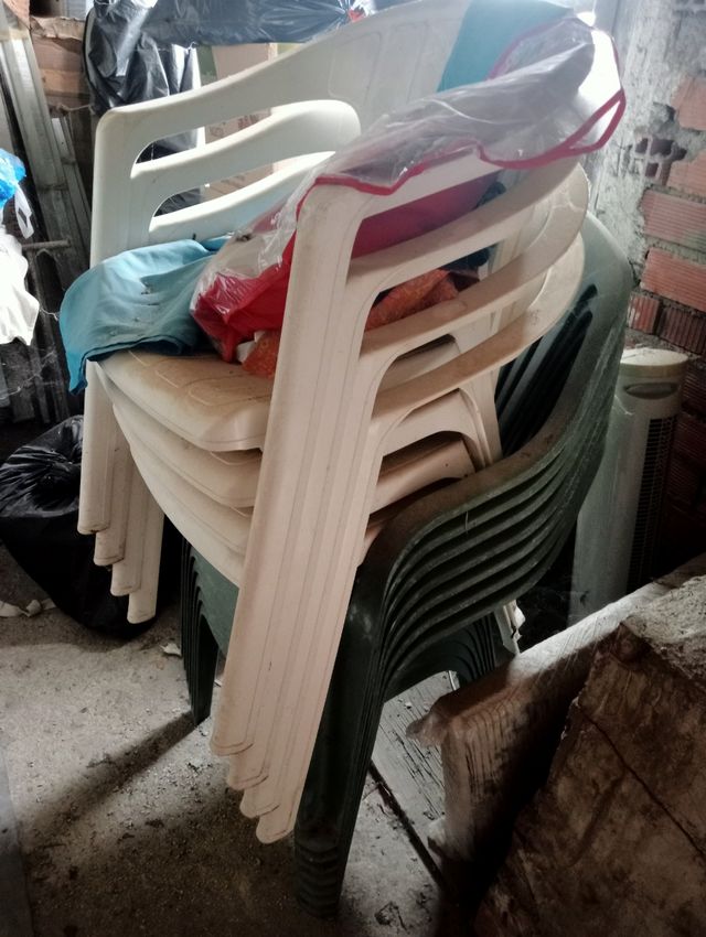 7 sedie in plastica - Verde
10 sedie Dam Star