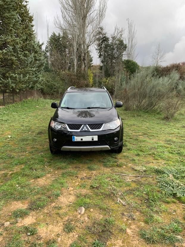 Mitsubishi Outlander 2008 - foto 1
