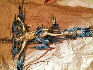 Crucifijo bronce estilo Dalí