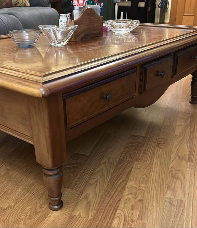 Mesa centro madera maciza