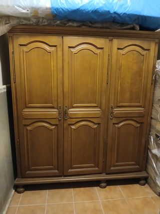 Armario madera estilo provenzal