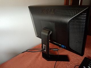 Monitor Dell 17" + Teclado HP